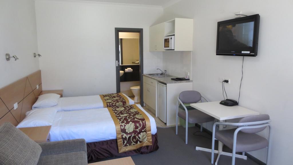 Flagstaff City Inn - Melbourne — Photos 1